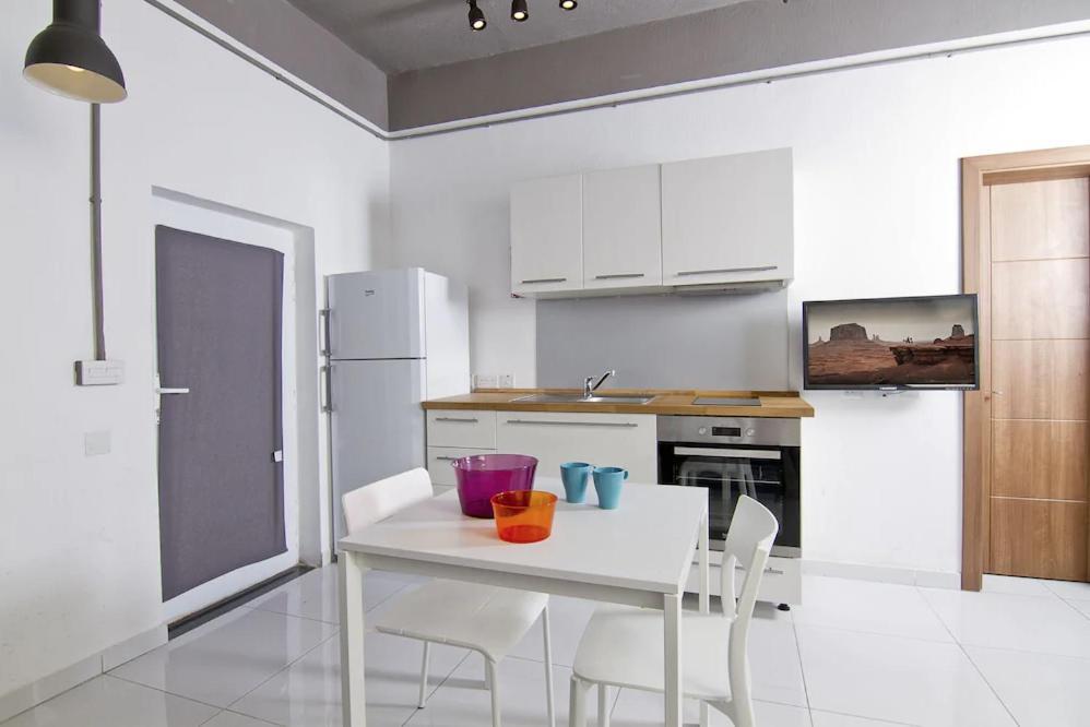 Cresta Beach Studios Saint Julian's 외부 사진