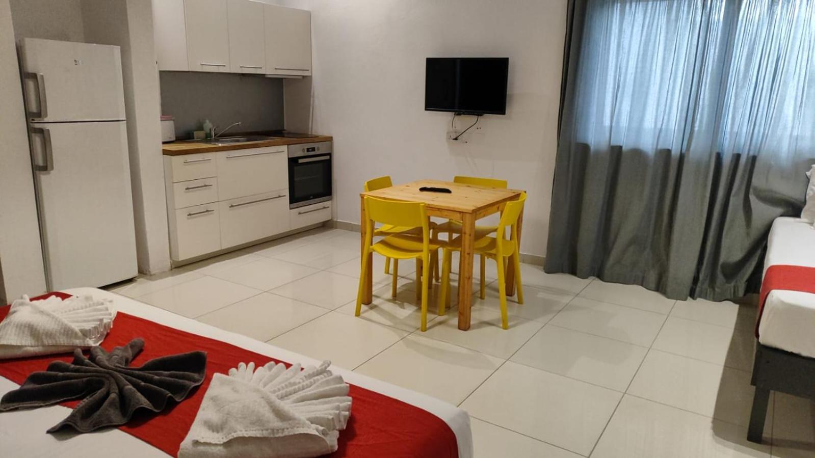 Cresta Beach Studios Saint Julian's 외부 사진